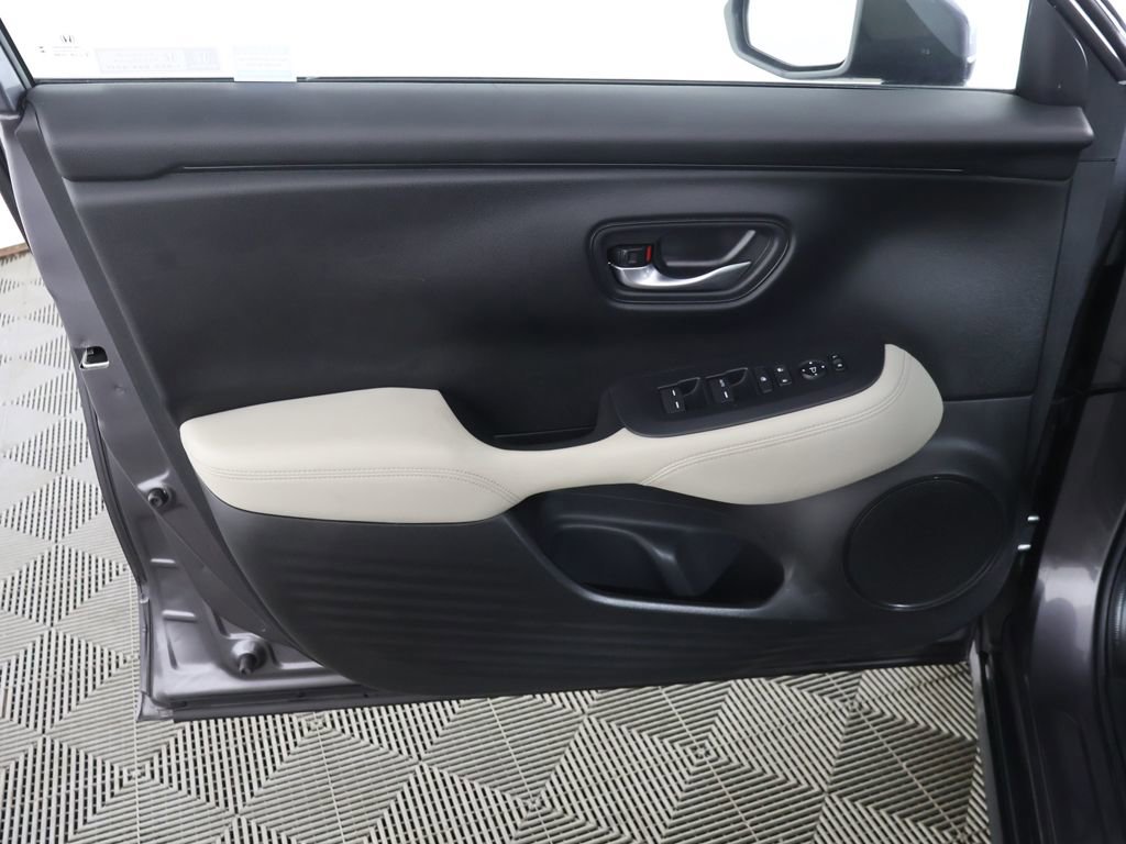 Used 2024 Honda HR-V LX image 19