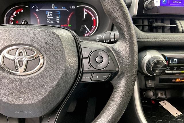 Used 2024 Toyota RAV4 XLE AWD/4WD image 23