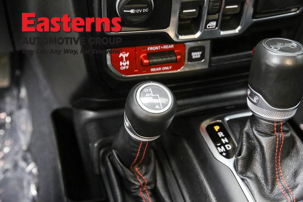 Used 2020 Jeep Wrangler Unlimited Rubicon w/ LED Lighting Group AWD/4WD image 23