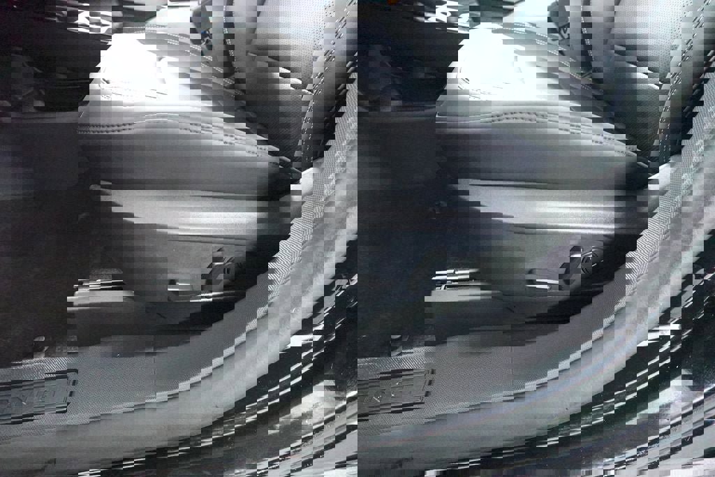 Used 2025 Ford Mustang Mach-E Premium image 11