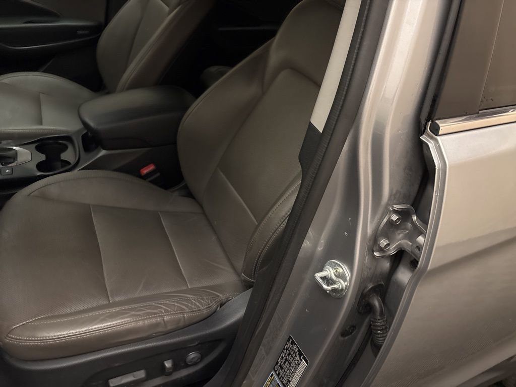 Used 2015 Hyundai Santa Fe Limited w/ Option Group 04 image 12