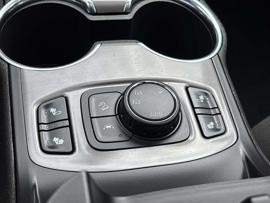 Used 2024 GMC Terrain AT4 AWD/4WD image 26