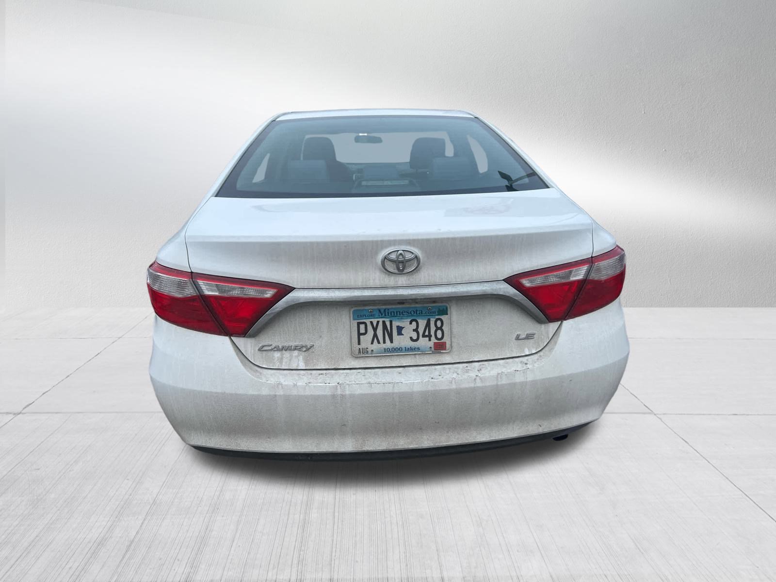 Used 2015 Toyota Camry LE image 5
