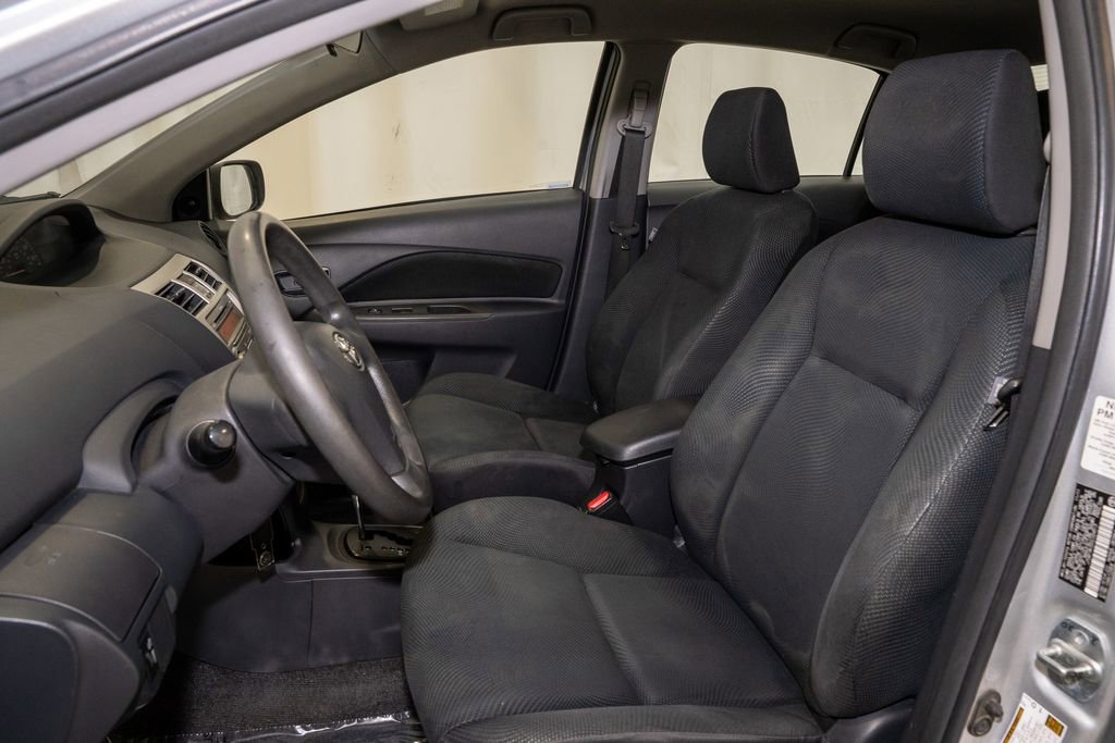 Used 2012 Toyota Yaris Sedan image 9