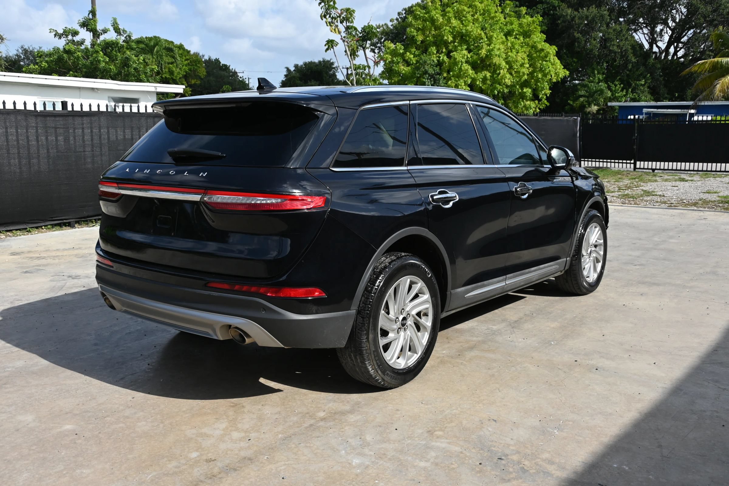 Used 2020 Lincoln Corsair FWD image 3