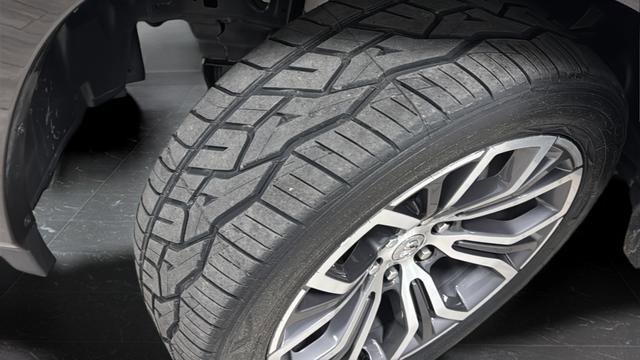 Used 2025 RAM 1500 Tungsten AWD/4WD image 43