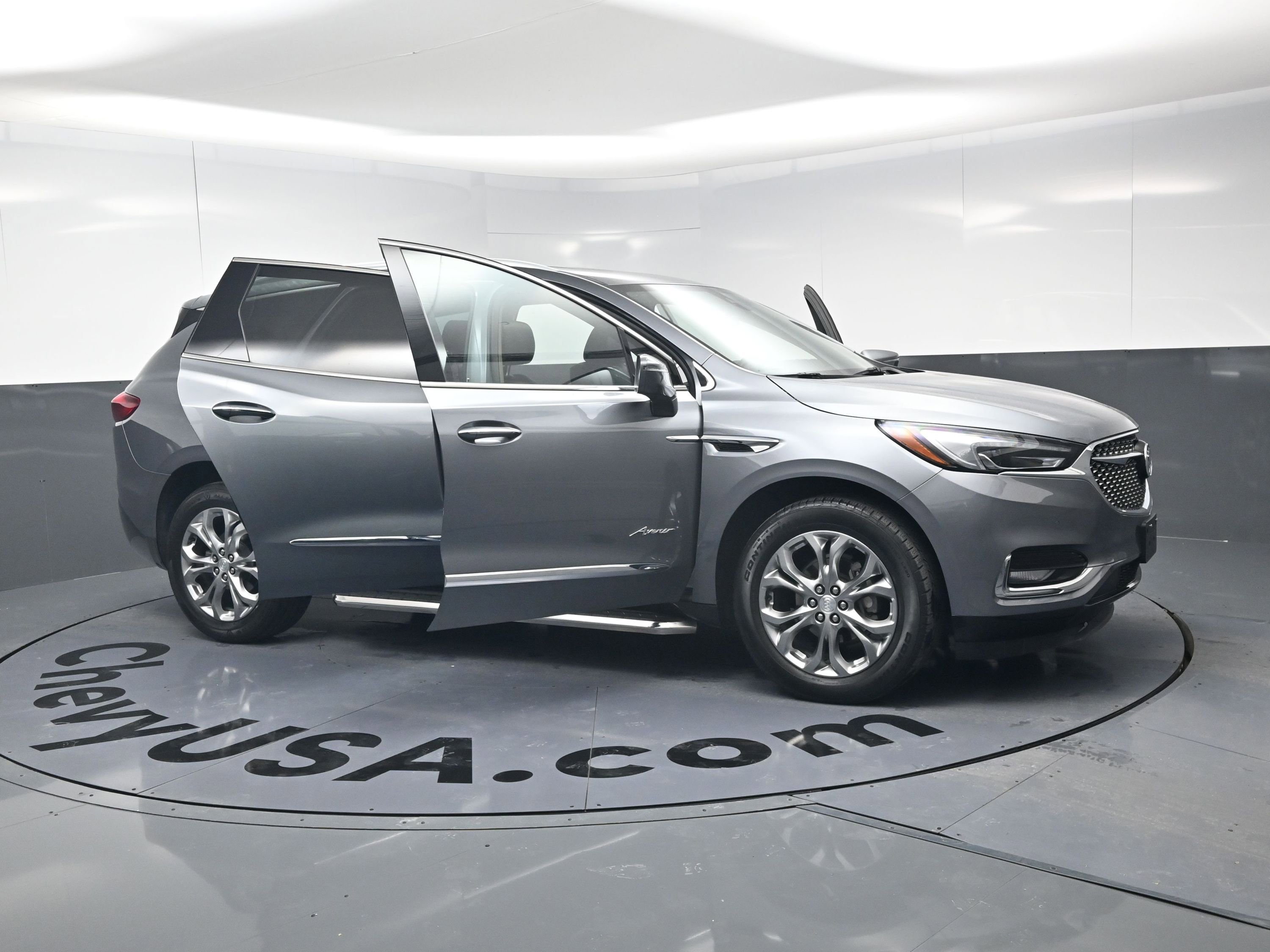 Used 2019 Buick Enclave Avenir w/ Avenir Technology Package FWD image 25