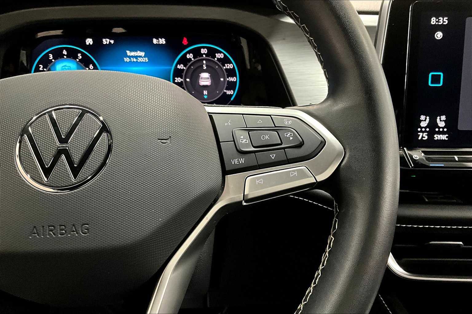 Used 2024 Volkswagen Atlas Cross Sport SE image 22