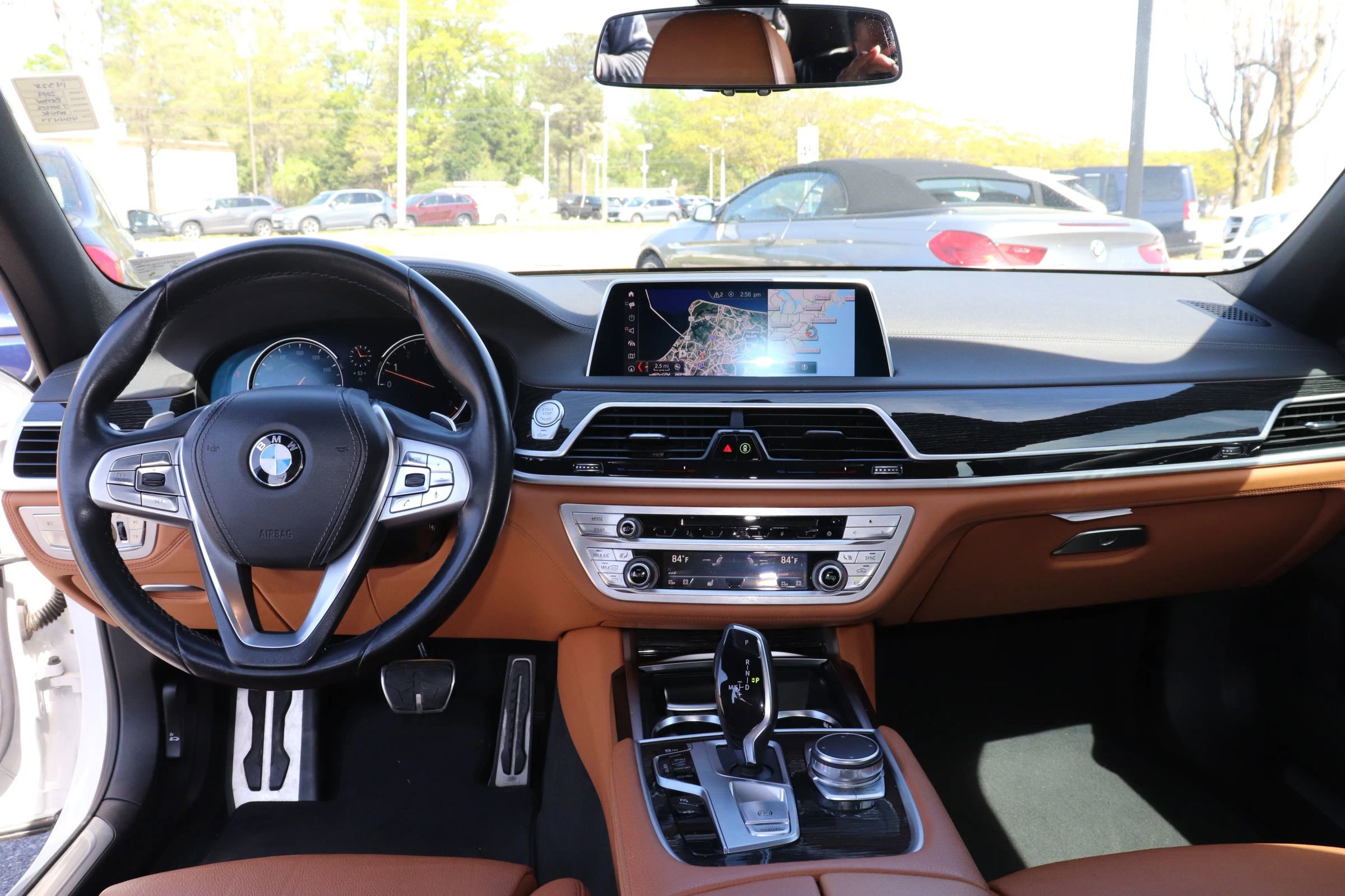 Used 2019 BMW 740i w/ M Sport Package RWD image 4