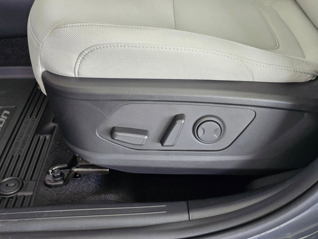 New 2026 Hyundai Tucson SEL image 21