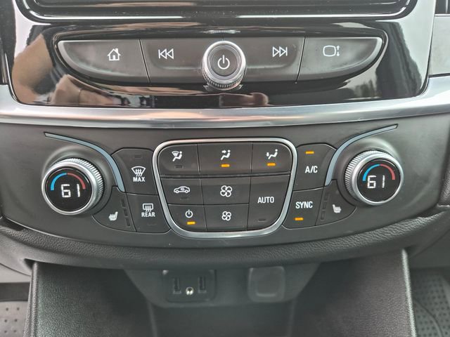 Used 2023 Chevrolet Traverse LT FWD image 30