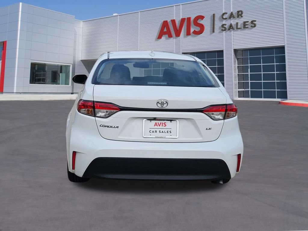 Used 2025 Toyota Corolla LE FWD image 5
