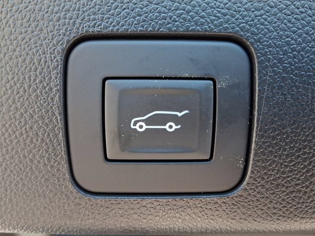 Used 2025 Buick Encore GX Avenir w/ Avenir Convenience Package AWD/4WD image 31