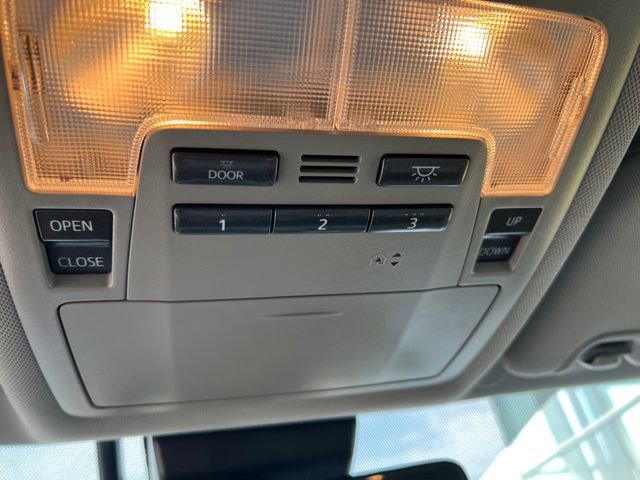 Used 2017 Toyota Highlander XLE image 13