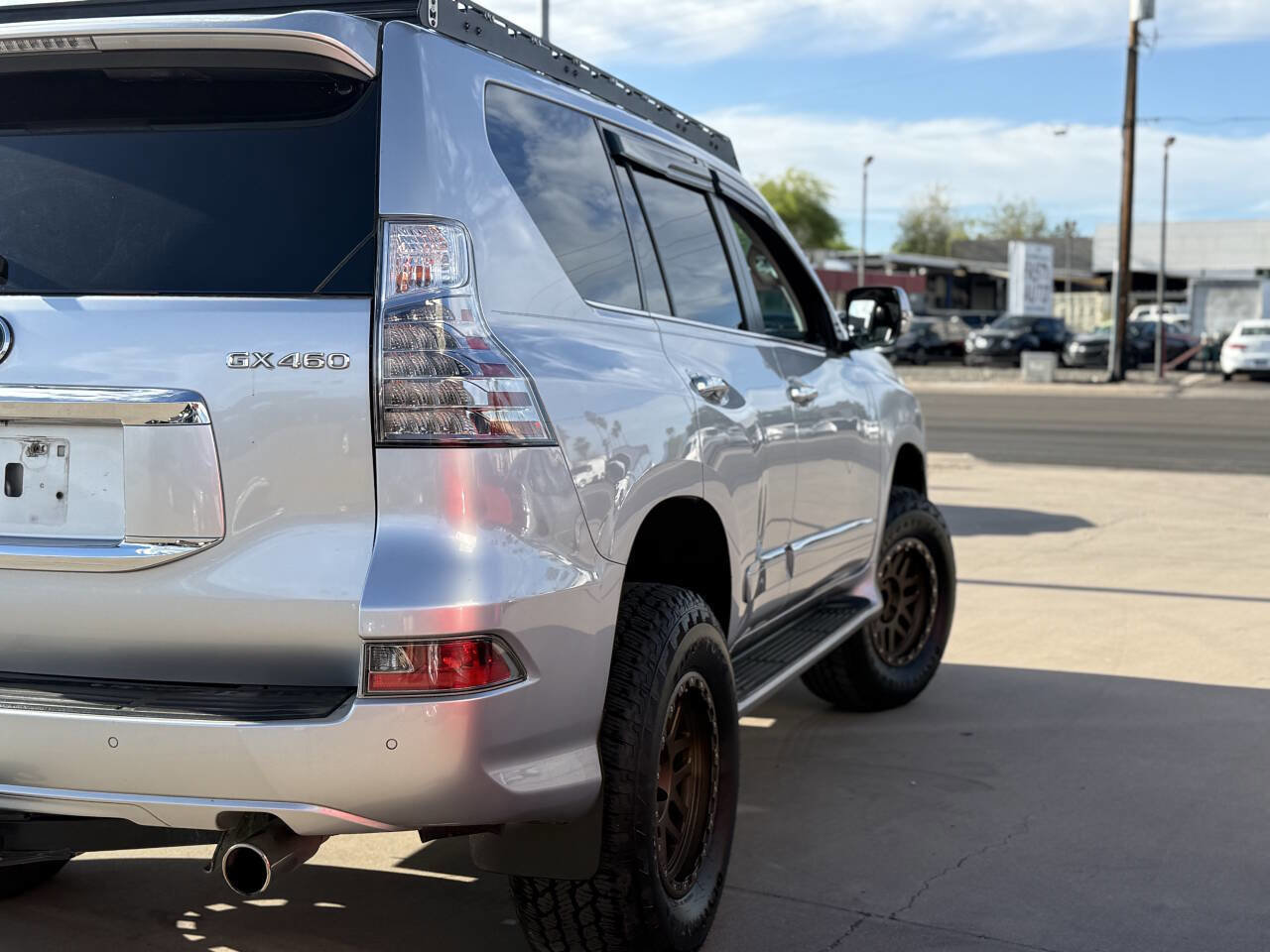 Used 2017 Lexus GX 460 Premium w/ Premium Package image 22