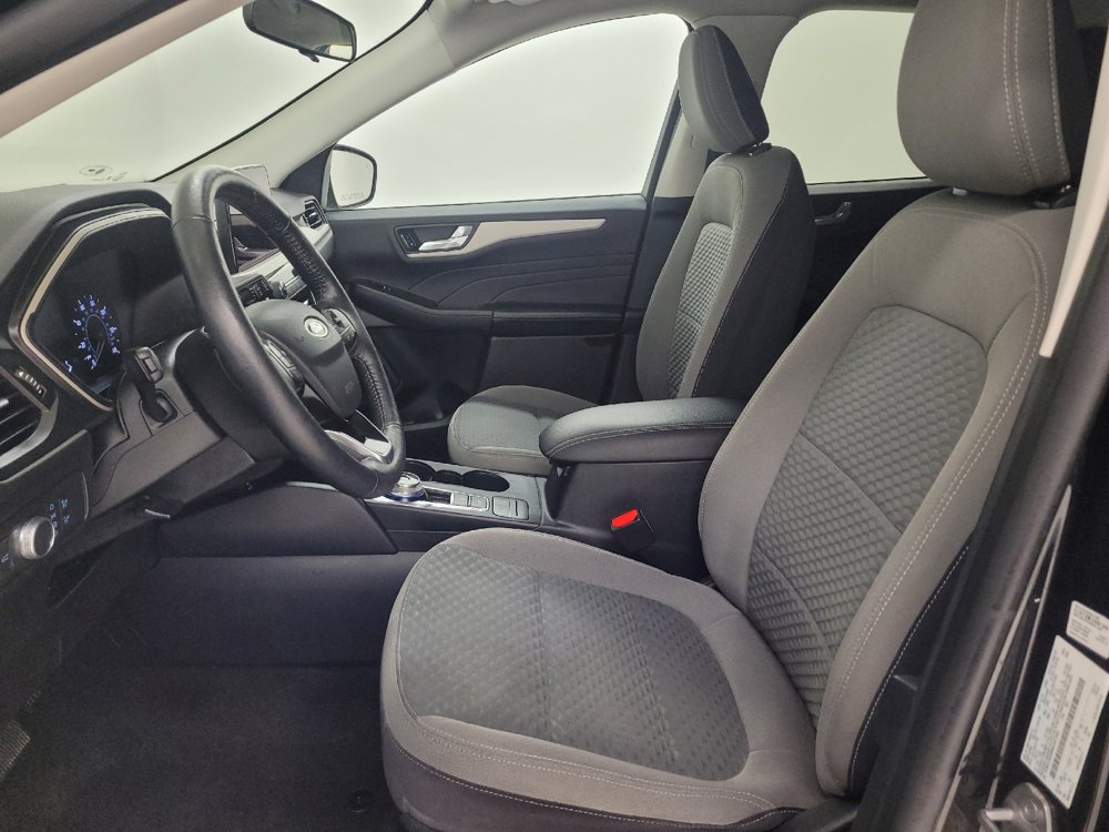 Used 2021 Ford Escape SE w/ SE Sport Appearance Package FWD image 17
