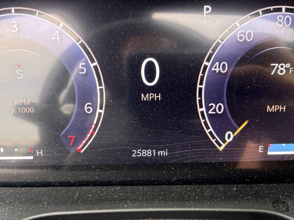 Used 2023 Jeep Grand Cherokee L Laredo AWD/4WD image 8