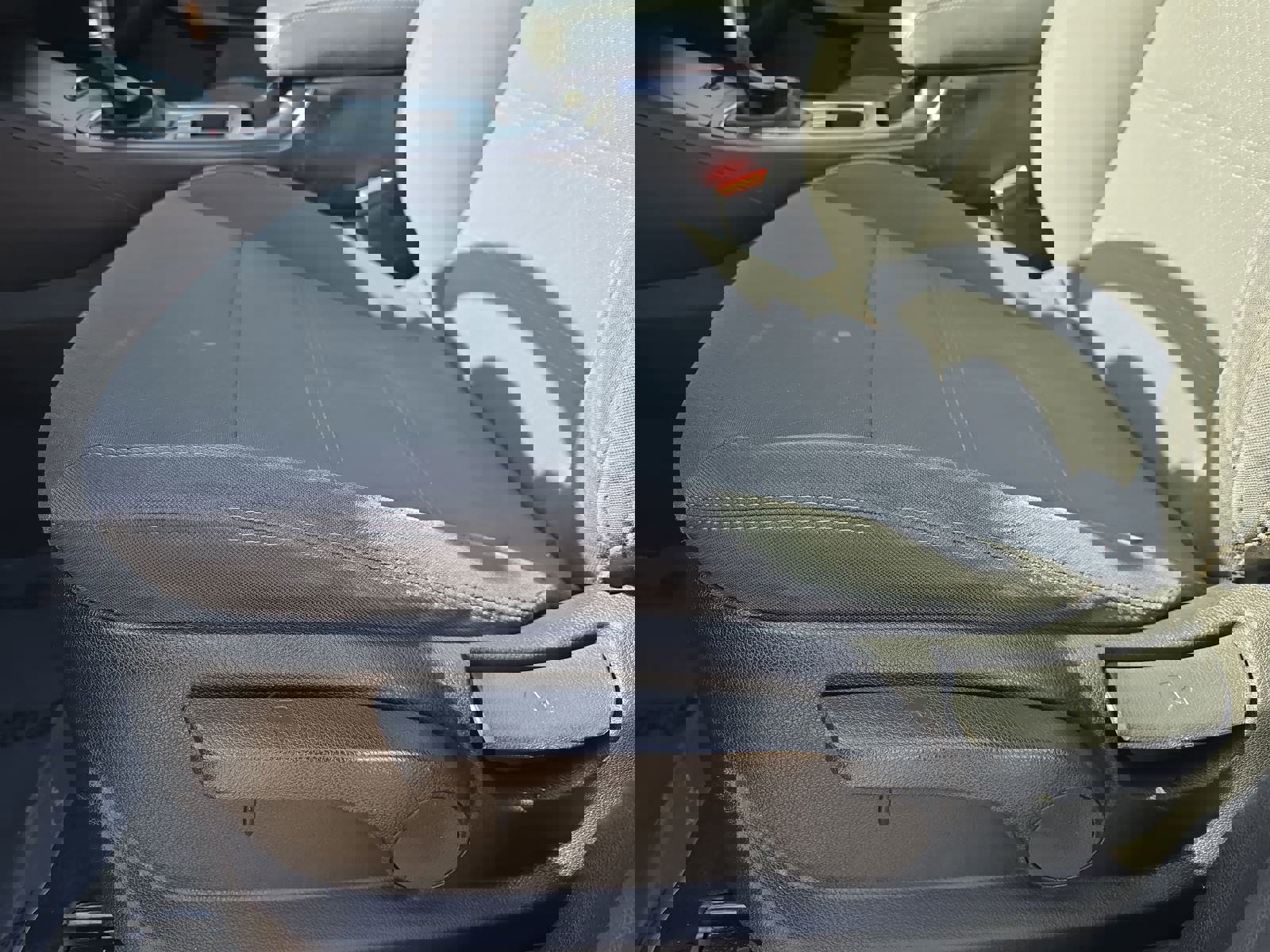 Used 2019 Kia Sorento L image 31