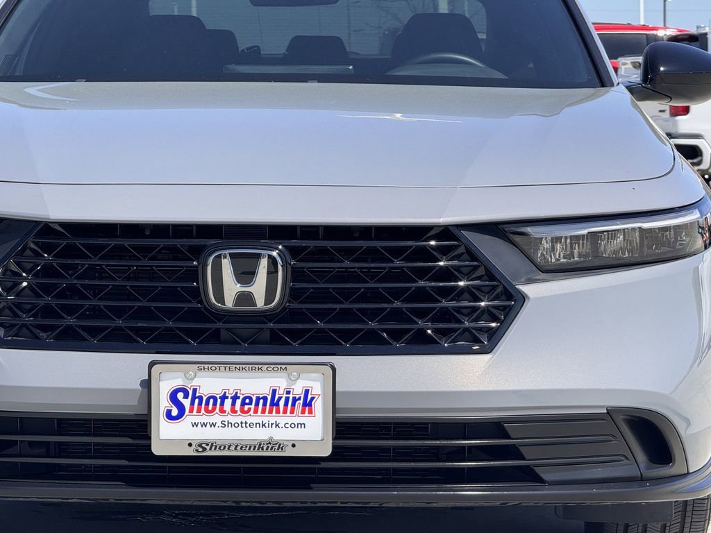 Used 2025 Honda Accord Sport image 8