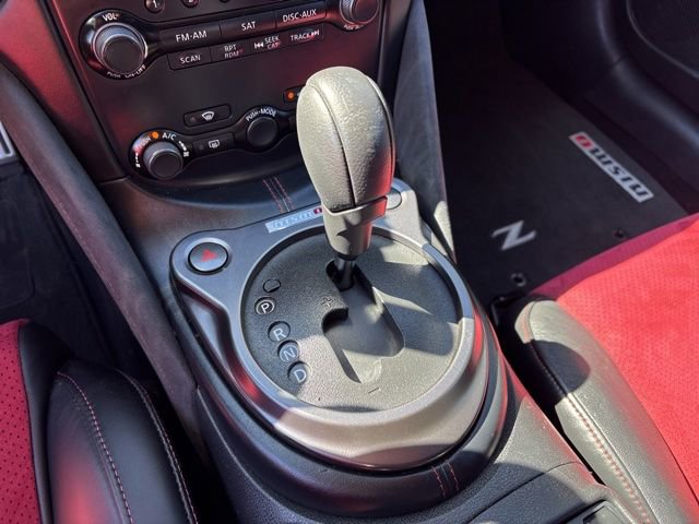 Used 2015 Nissan 370Z NISMO image 11