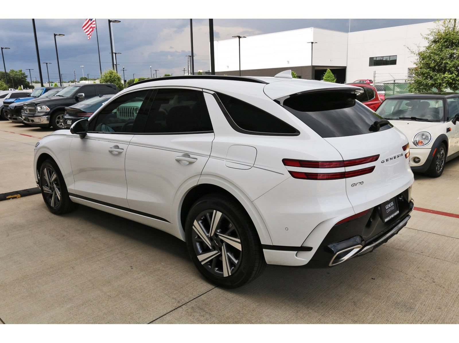 Used 2026 Genesis GV70 3.5T Sport Advanced AWD/4WD image 6