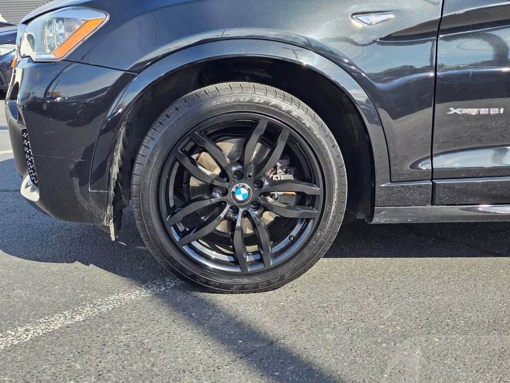 Used 2017 BMW X4 xDrive28i image 9