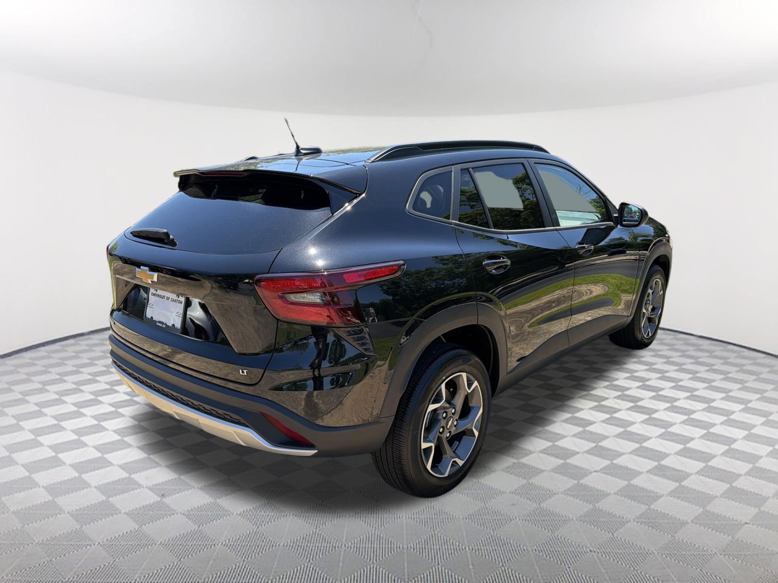 Used 2024 Chevrolet Trax LT FWD image 5
