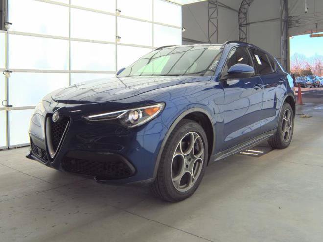 Used 2022 Alfa Romeo Stelvio Ti AWD/4WD image 5