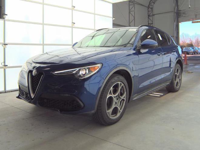 Used 2022 Alfa Romeo Stelvio Ti AWD/4WD image 5
