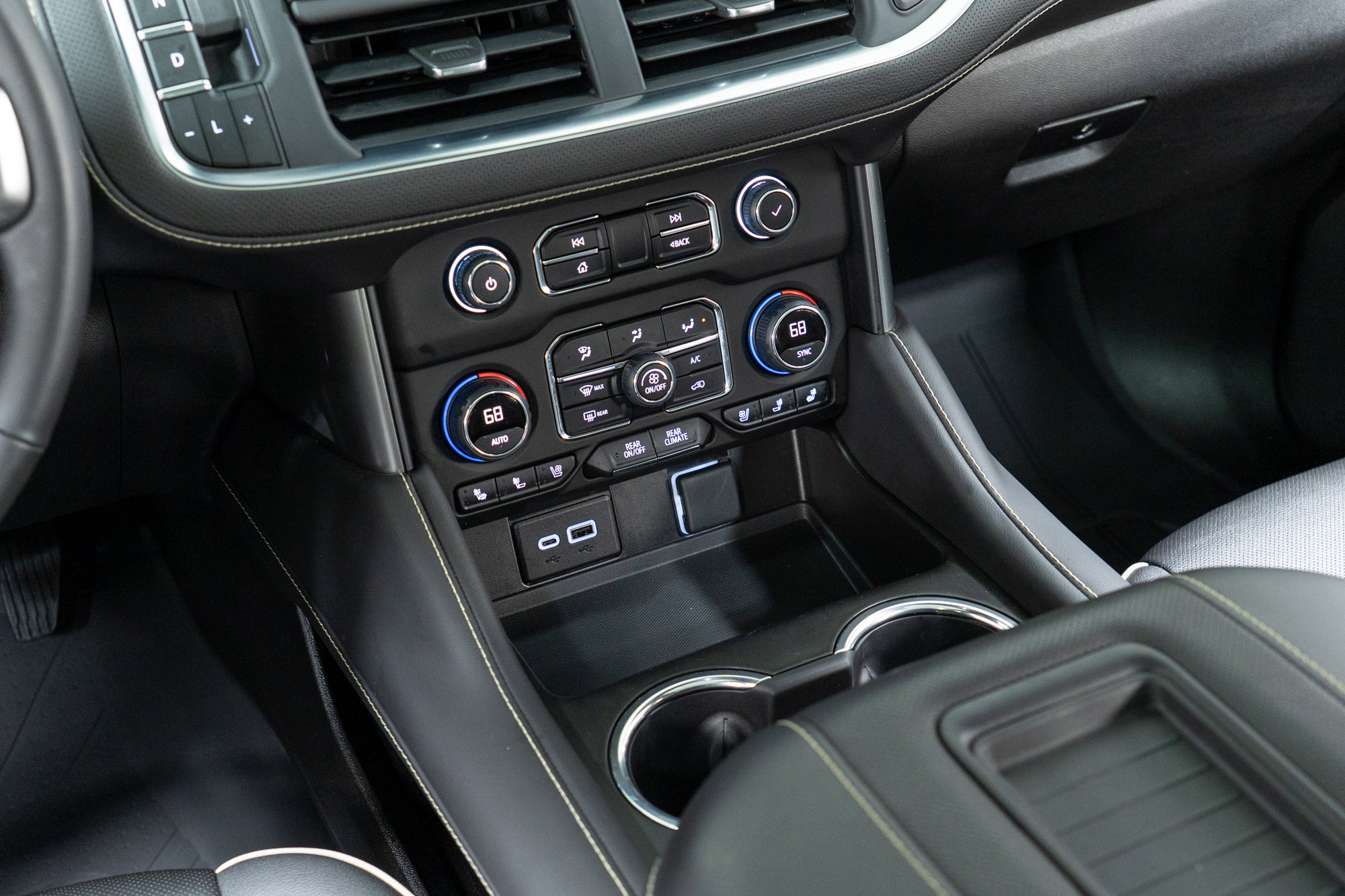 Used 2023 Chevrolet Tahoe Premier w/ Premium Package 2 image 20