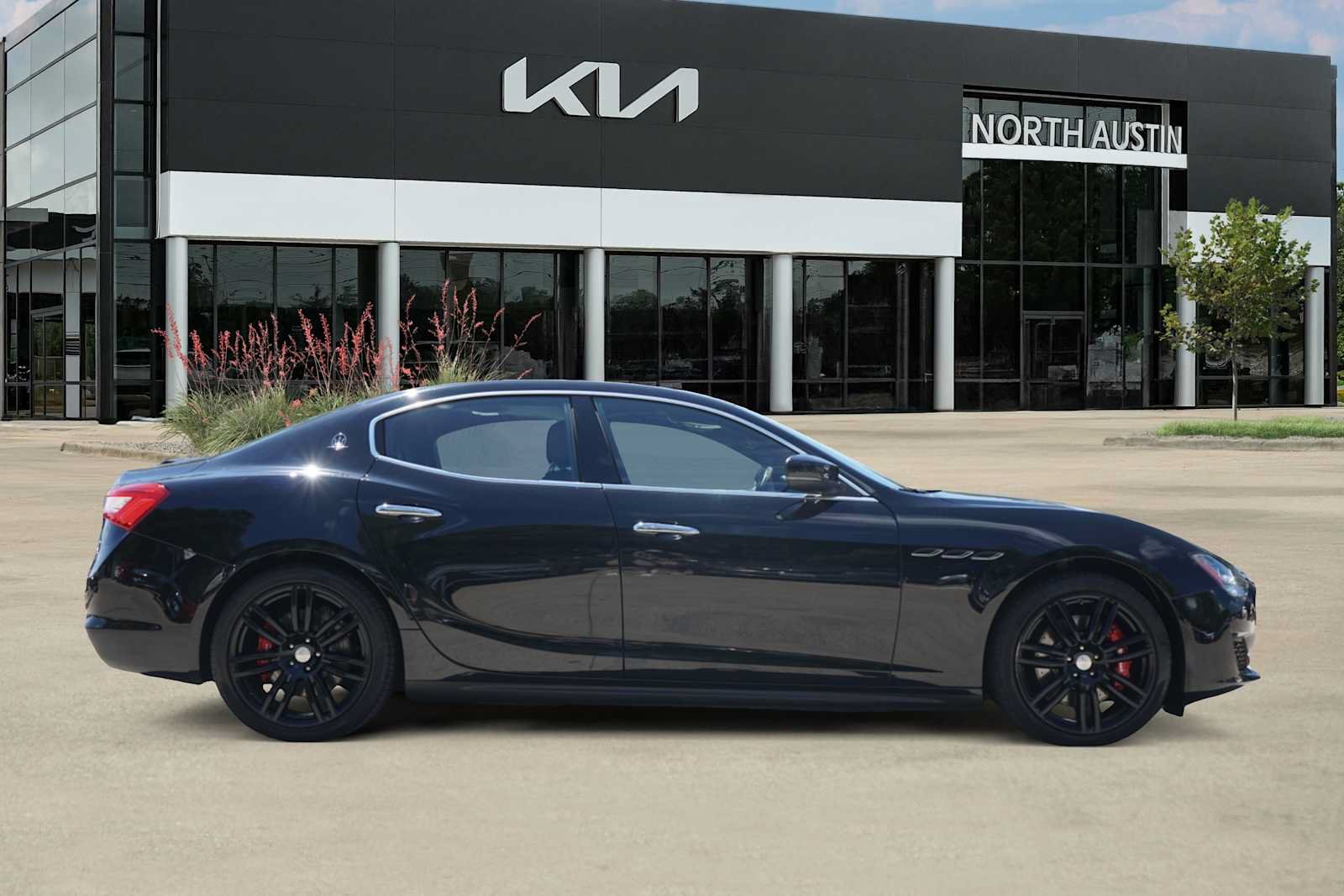 Used 2019 Maserati Ghibli S Q4 AWD/4WD image 5