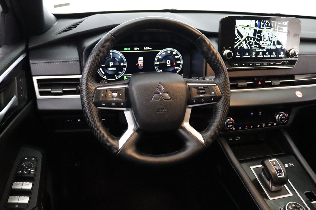 Used 2025 Mitsubishi Outlander SEL Black Edition AWD/4WD image 18