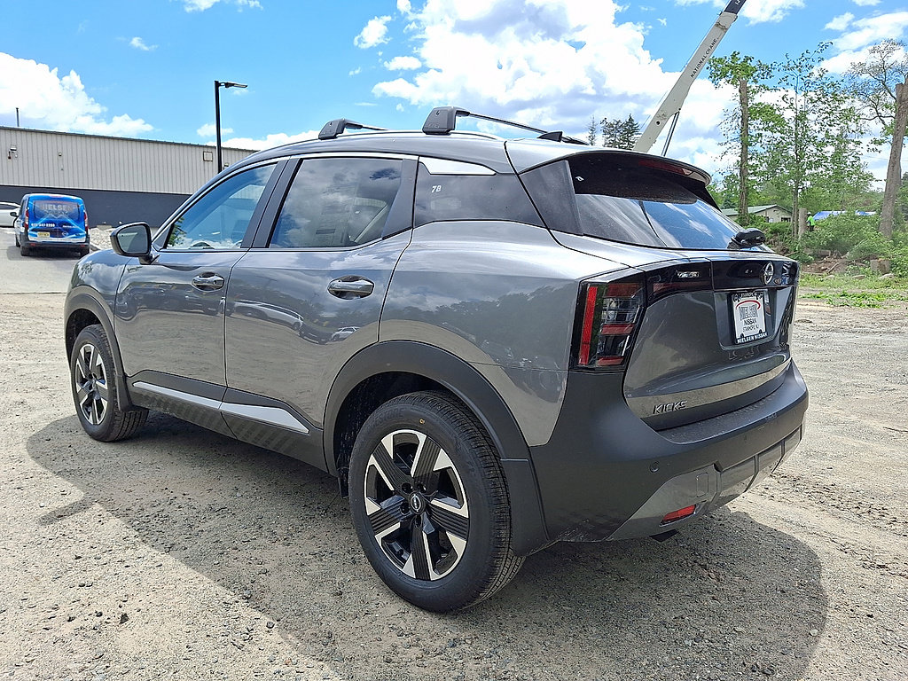 New 2026 Nissan Kicks SV w/ Cold Weather Package AWD/4WD image 3