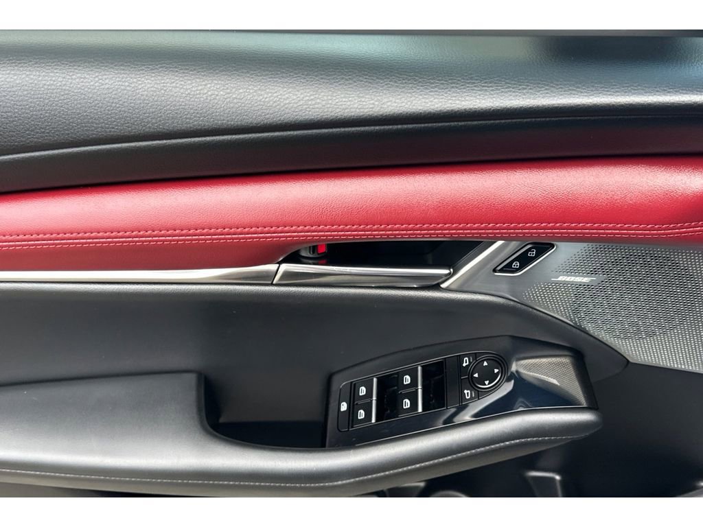 Used 2021 MAZDA MAZDA3 Hatchback w/Premium Plus Pkg image 13