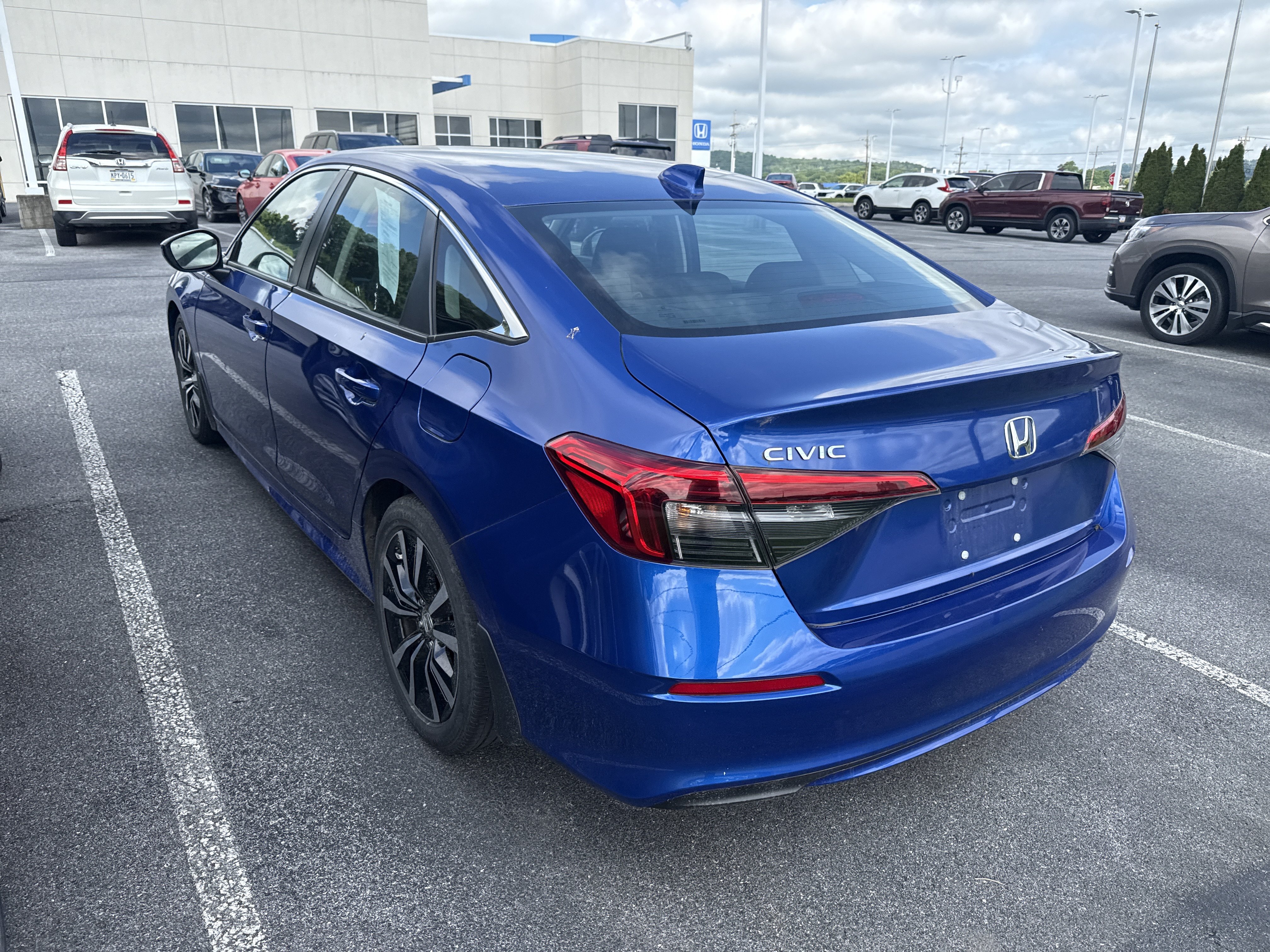 Used 2024 Honda Civic EX image 5