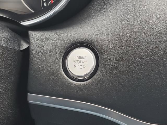 Used 2023 Kia Stinger GT2 image 31