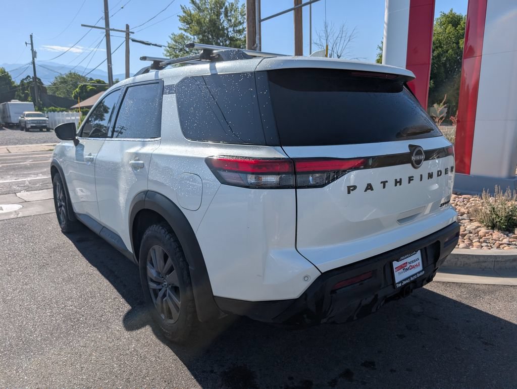 Used 2022 Nissan Pathfinder SV w/ SV Premium Package AWD/4WD image 6