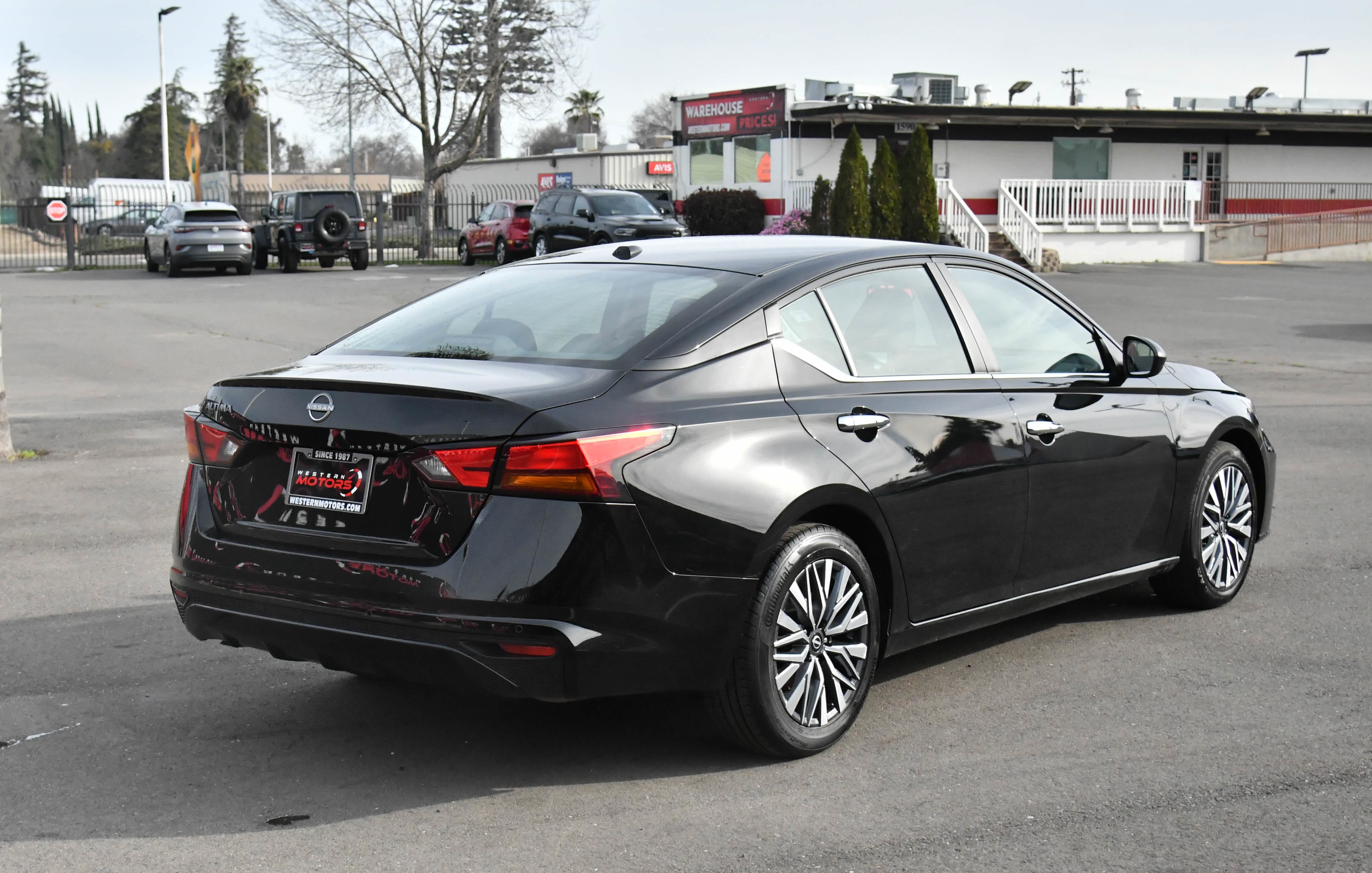 Used 2025 Nissan Altima 2.5 SV image 8