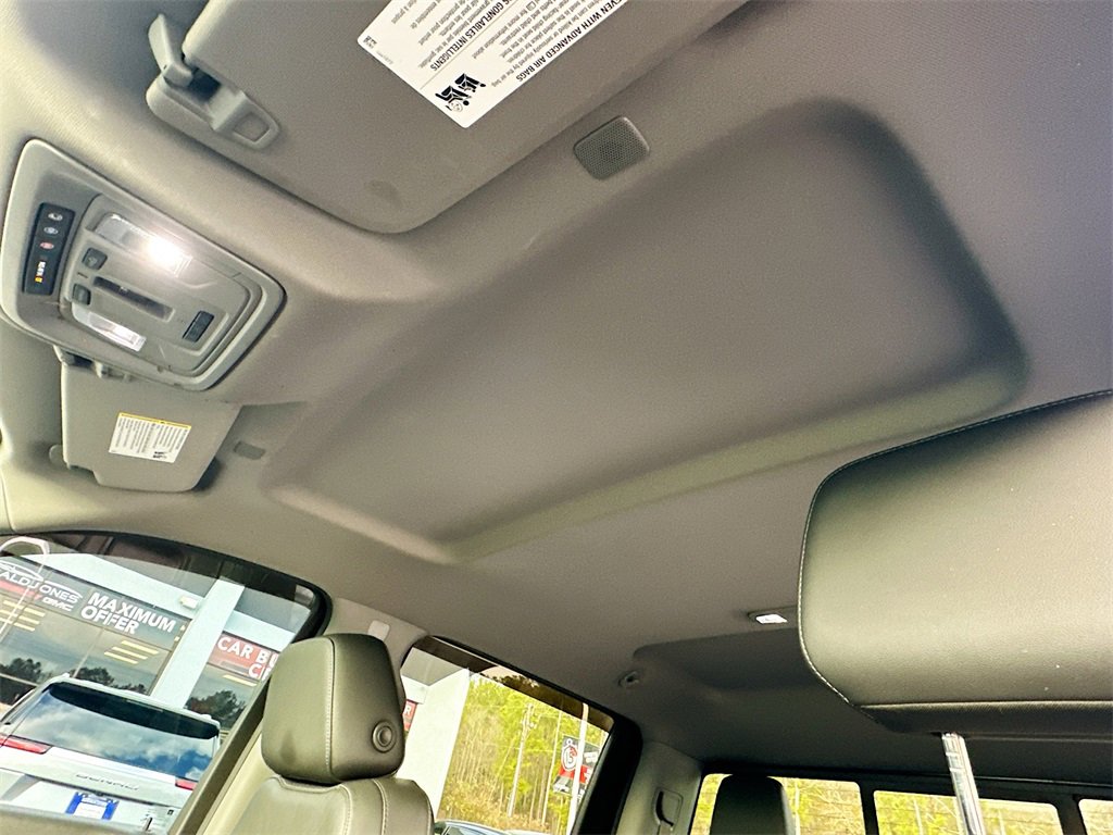 Used 2020 Chevrolet Silverado 1500 RST image 11