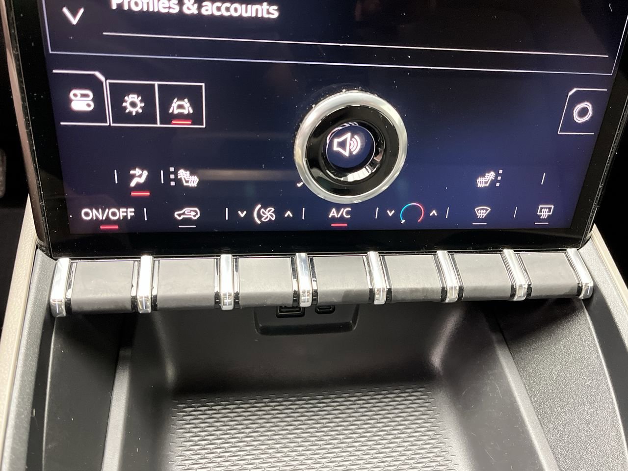 Certified 2025 GMC Terrain Elevation AWD/4WD image 19