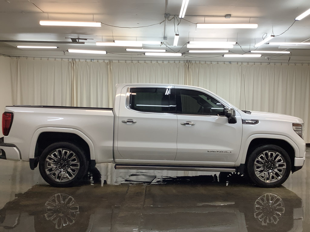 Used 2024 GMC Sierra 1500 Denali Ultimate AWD/4WD image 4