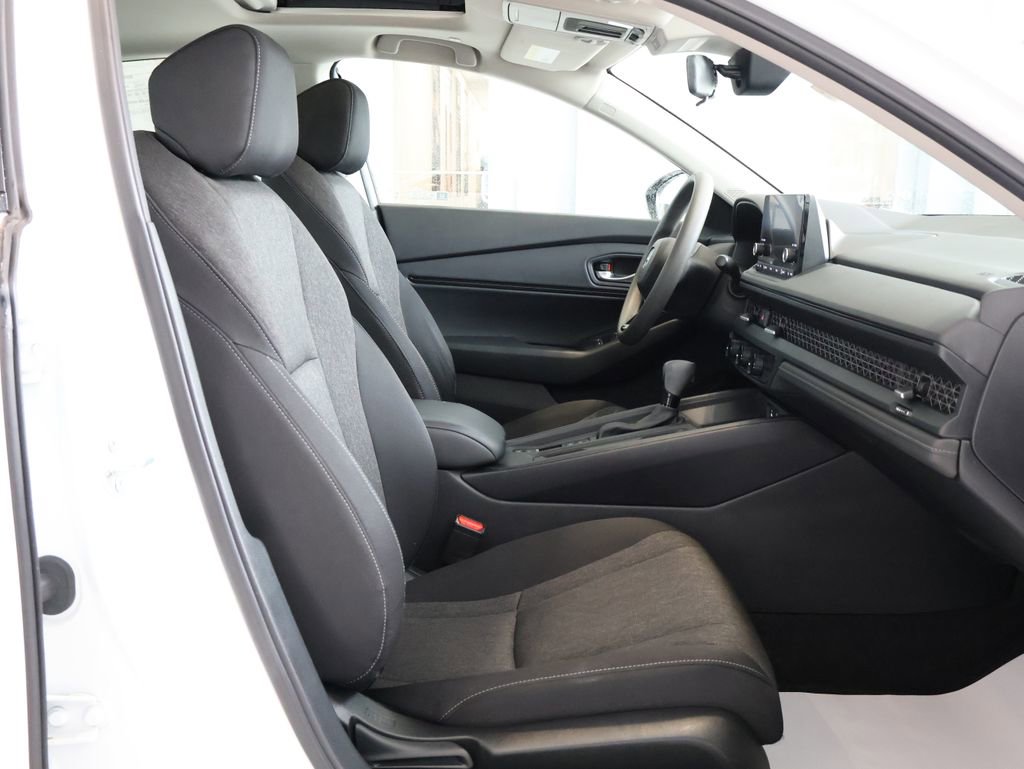 Used 2024 Honda Accord EX image 32