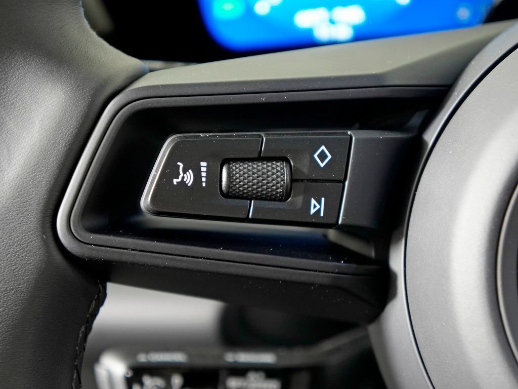Certified 2026 Porsche Macan 4 Electric AWD/4WD image 24