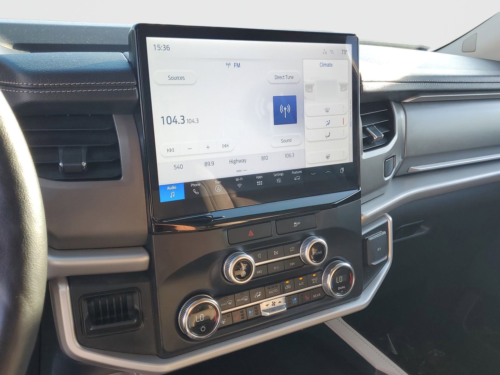 Used 2022 Ford Expedition XLT image 30