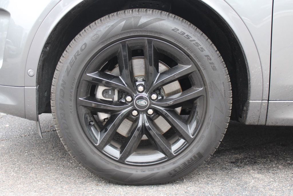 Certified 2025 Land Rover Discovery Sport S image 10