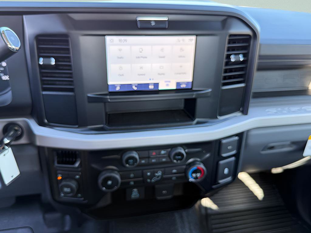 New 2026 Ford F350 XL w/ FX4 Off-Road Package AWD/4WD image 14
