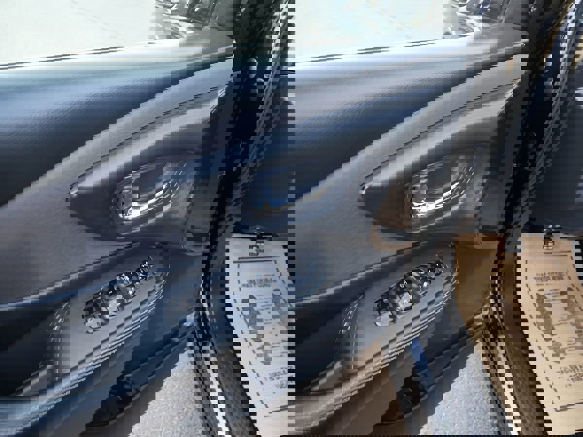 Used 2020 Nissan Murano SV image 17