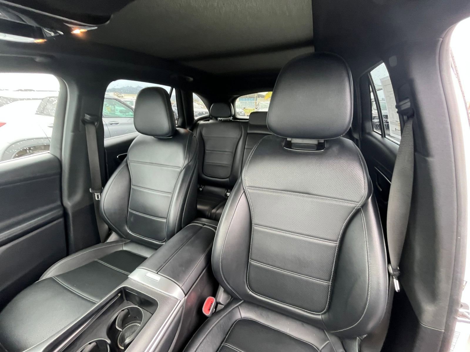 Used 2024 Mercedes-Benz GLC 300 image 37