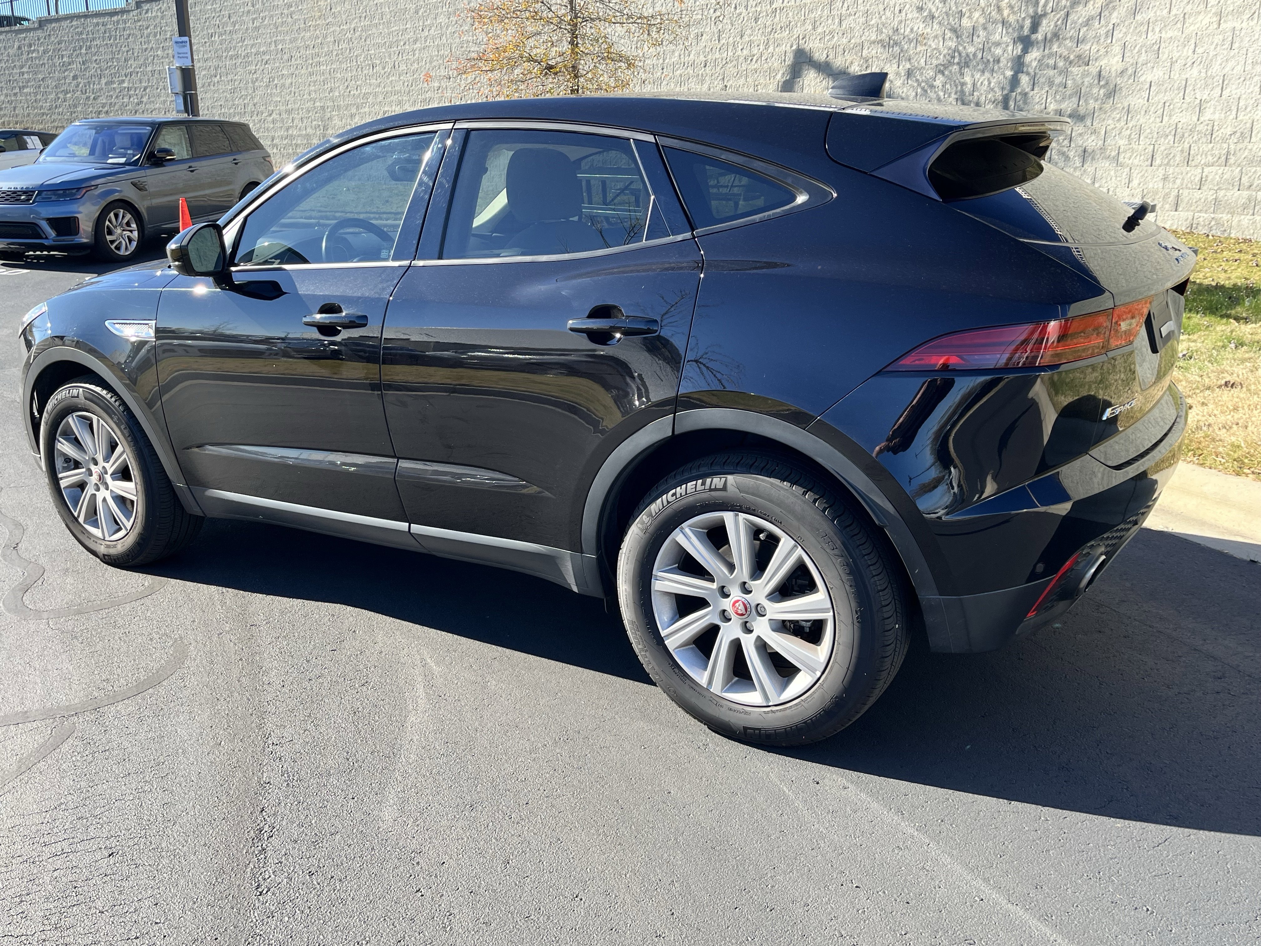 Used 2020 Jaguar E-PACE image 5