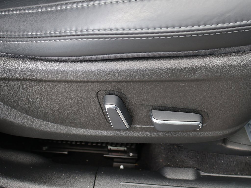 Used 2023 Hyundai Santa Fe Calligraphy image 38